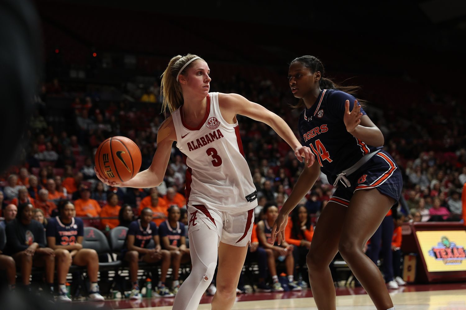 Sarah Ashlee Barker vs. Auburn